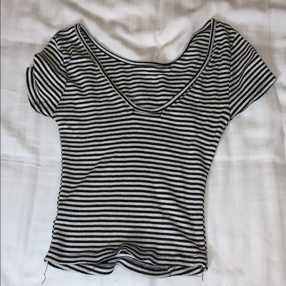 Brandy Melville striped crop top - Picture 2 of 4